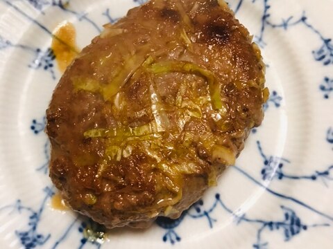 キャベツ入りハンバーグ